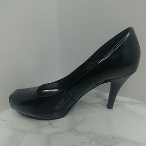 Olsenboye | Belina Black Pumps